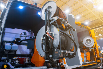 High pressure sewer cleaning installation