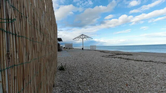 Timelapse spiaggia e nuvole in 4k