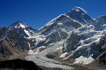 Montanhas da Cordilheira do Himalaia. Nepal