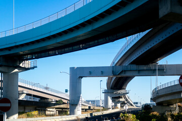 高速道路の高架　立体交差
