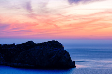 Faro de Tramuntana. Isla Dragonera.Andratx. Ponent.Mallorca.Illes Balears.España. - obrazy, fototapety, plakaty