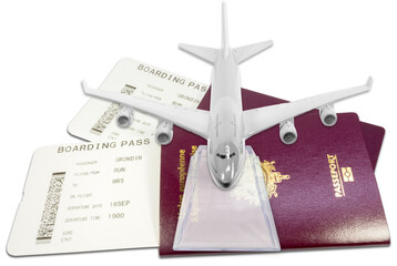 Concept voyages aériens, avion sur passeports et tickets d’accès à bord