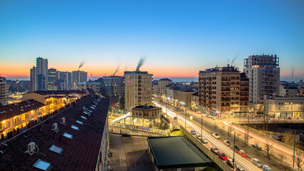 Fototapeta premium Milano luci all'alba