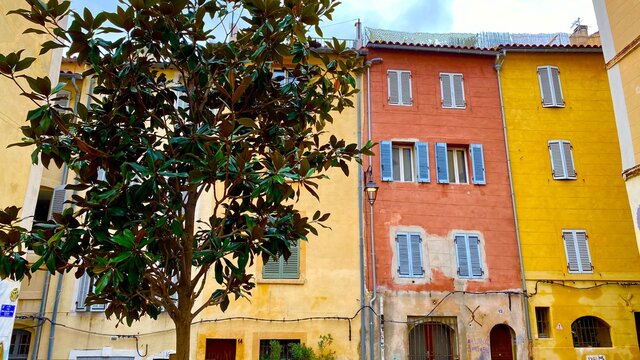 houses in the old town of Marseille