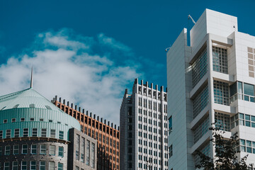 Fototapeta premium Minimalistic architecture picture with blue sky