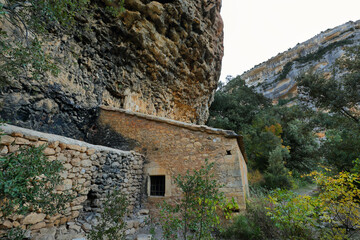 Fototapeta na wymiar View of San Martín de Lecina Hermitage in Sierra de Guara gorge, Huesca, Spain