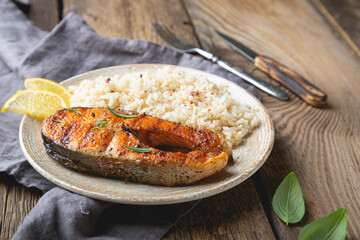 Grilled salmon with brown rice