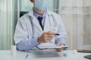 The doctor See history of COVID cases patient  in a hospital 