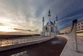Fototapeta premium Tatarstan, Kazan Kremlin, panorama of the Kul-Sharif mosque against the background of sunset.