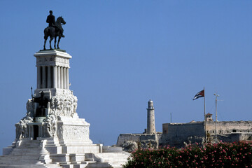 Obraz premium Park by Harbour, Central Havana, Cuba