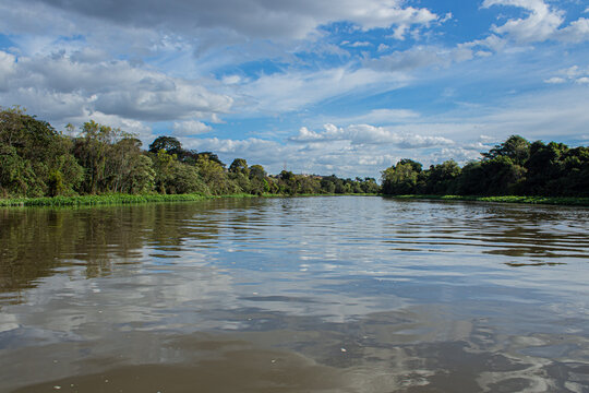 Rio Para&iacute;ba do Sul Aparecida do Norte Brasil