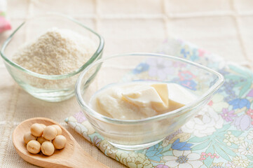 りんごの豆乳ヨーグルト和え