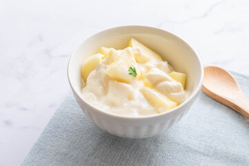 りんごの豆乳ヨーグルト和え