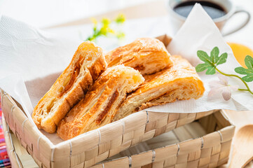 デニッシュのピザパン