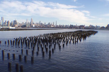 Fototapeta na wymiar pier in the NYC harbor