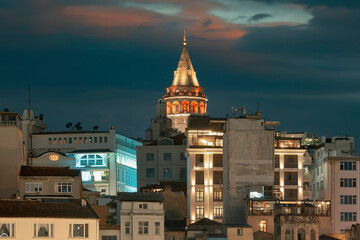 Fototapeta premium Evening view at Galata Tower, one of the most famous attractions of Istanbul