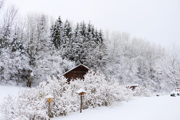 Scheune in der Winterlandschaft
