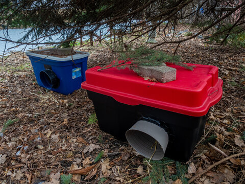 Home made DIY winter shelters for feral cats