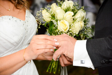 Boda con anillo de compromiso