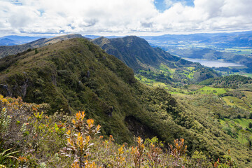 montaña de la Cordillera de los Andes en el Cerro de las Tres Viejas, Sesquilé, Colombia