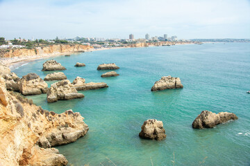 praia do alemão strand in algarve