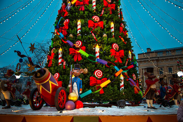 Christmas market in St. Petersburg. Festive entertainment.