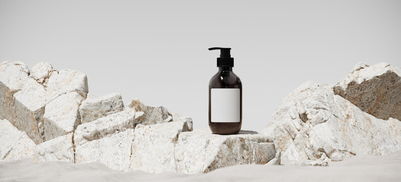 Minimaler Mockup-Hintergrund für die Produktpräsentation.  Kosmetische Flasche und beiger Stein am Sandstrand.  3