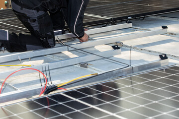 Solar Montage, Solar collector, assembler