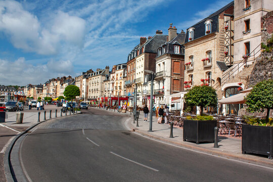 Fototapeta Dieppe. Centre-ville en front de mer. Seine-Maritime. Normandie