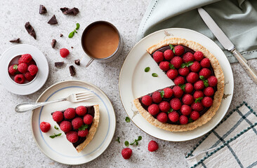 chocolate and raspberry cake tart