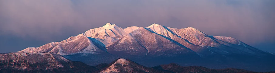  美しい姿の白銀の山脈。 © Masa Tsuchiya