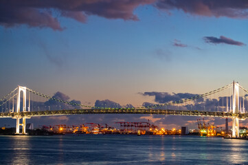 東京都港区竹芝から見た東京湾の夕景