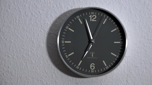 Time lapse of an ordinary, round clock