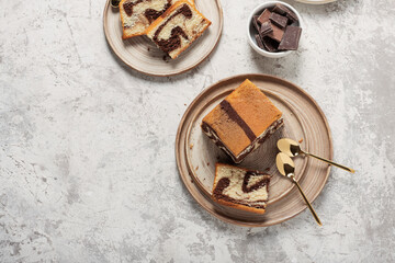 Sweet marble cake with chocolate