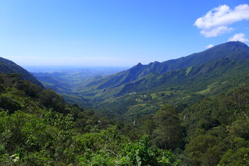 Fototapeta premium view of the mountains