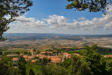 Obraz premium Elevated landscape of the Tuscan countryside with the Cecina valley in summer, Volterra, Pisa, Tuscany, Italy