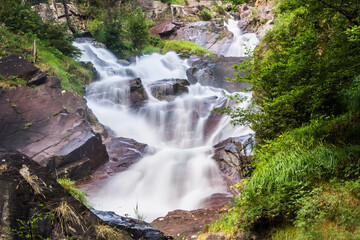 Cascadas en el Valle de la Pineta. Bielsa, Pirineo Aragonés