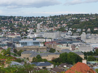 Fototapeta na wymiar Panoramablick über das Stadtzentrum von Stuttgart, der Landeshauptstadt von Baden-Württemberg