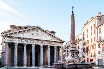 Fototapeta na wymiar Obelisco del Pantheon in Rom, Italien