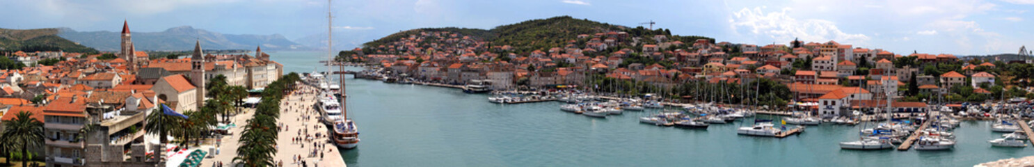 Fototapeta na wymiar Trogir panorama in summer, city views, sea