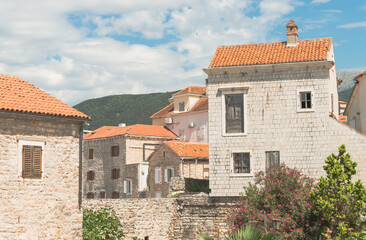Obraz premium Houses in Budva old city center