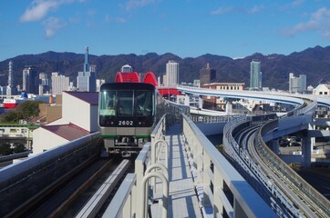 ポートライナー