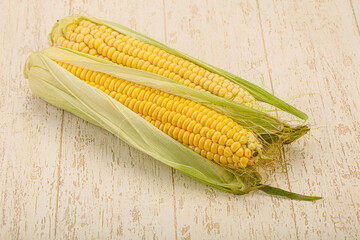 Vegan cuisine - Ripe sweet corn