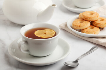 Colazione di tè e biscotti