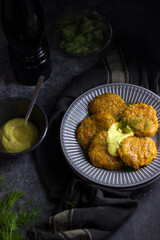 Süsskartoffelpuffer mit Senfsauce