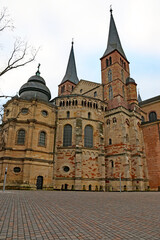 Fototapeta na wymiar High Cathedral of Saint Peter in Trier, Germany