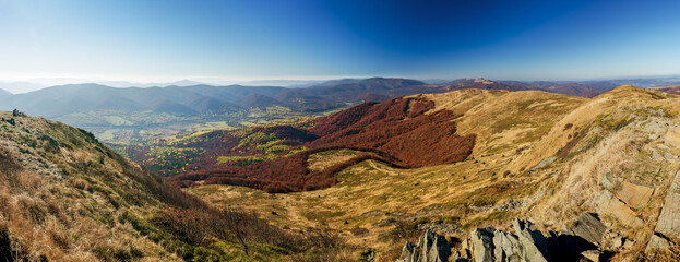 Panoramic view, the way to Tarnica, Bieszczady Mountains © Dominik Kopycinski