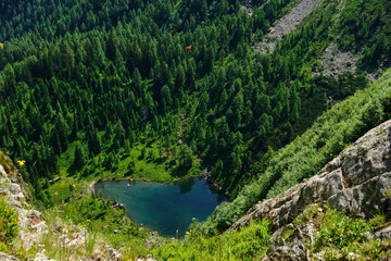 Fototapeta na wymiar mountain lake while hiking view from above