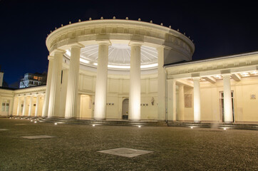 Aachen -Eliesenbrunnen bei Nacht