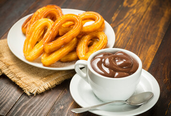 Churros con chocolate
